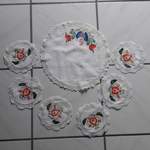 Like new Hungarian handmade set of liners